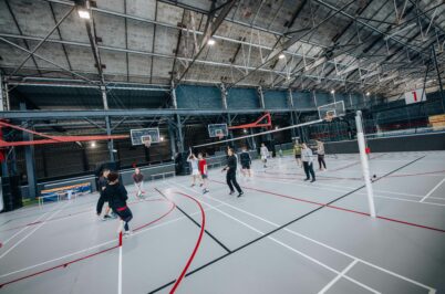 Joueurs de volley-ball à l'Autre Usine Cholet